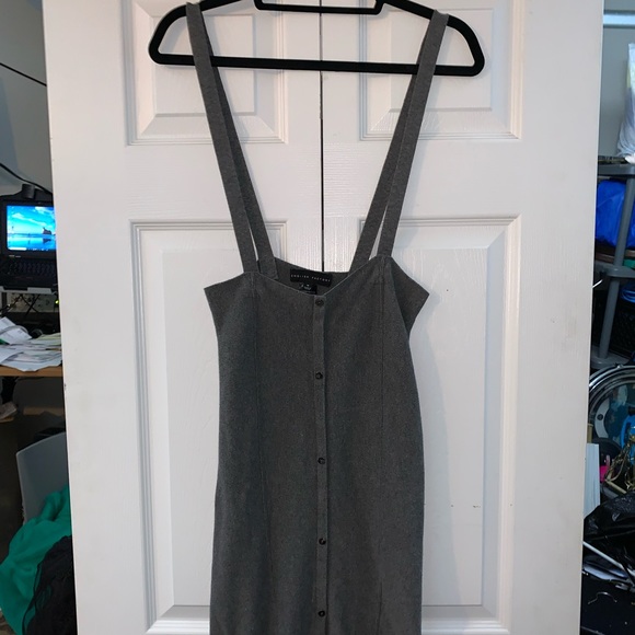 #dress - Picture 1 of 3